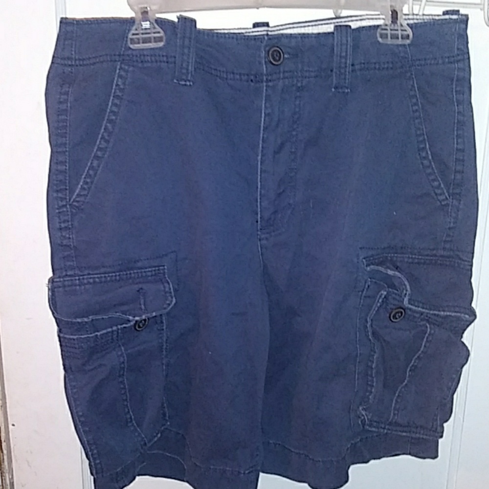 American eagle cargo shorts